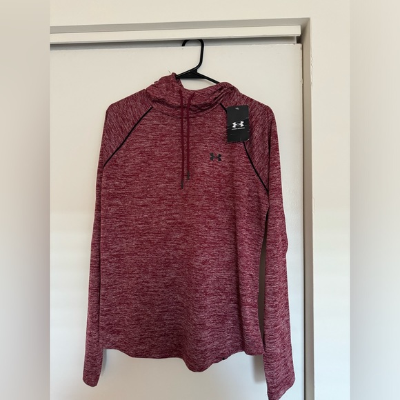 UNDER ARMOUR hoodie in great condition still has tag - Picture 2 of 2